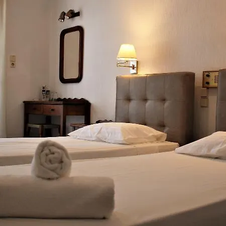 Hotel Artemis Santorini 3*