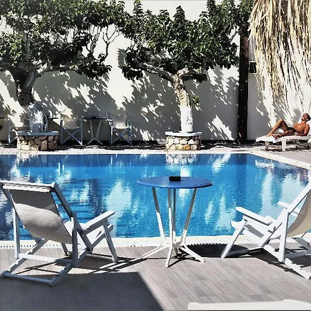 Artemis Santorini 3*