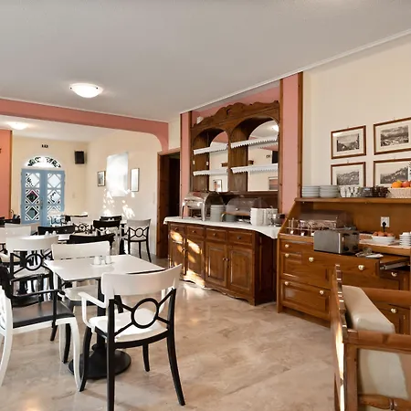 Artemis Santorini Kamari (Santorini)