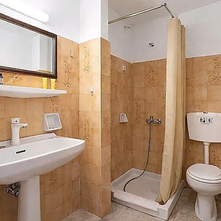 Hotel Artemis Santorini 3*