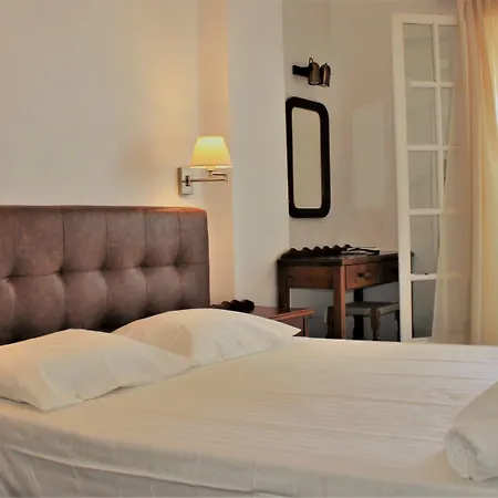 Artemis Santorini Hotel Kamari (Santorini)