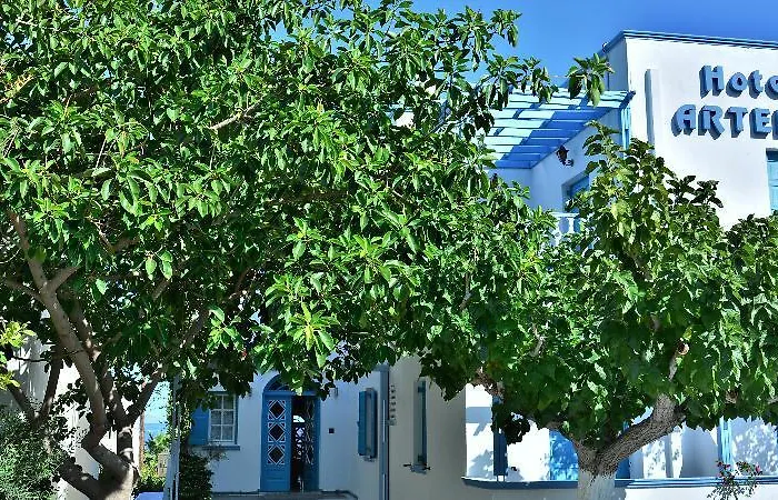 Artemis Santorini Otel