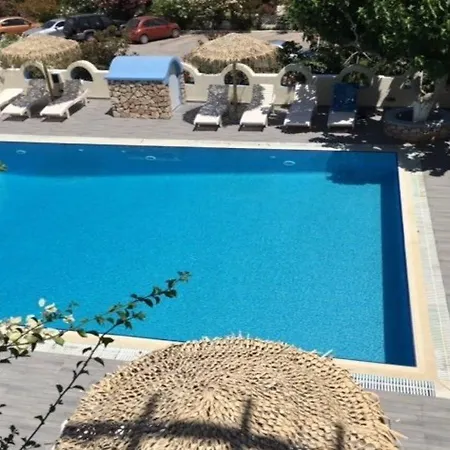 Hotel Artemis Santorini Kamári