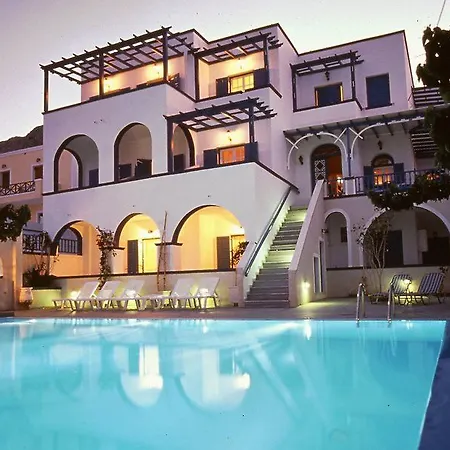 ホテル Artemis Santorini Kamári