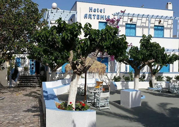 Artemis Santorini Kamari (Santorini)