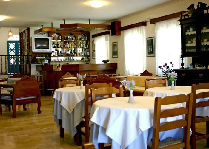 Hotel Artemis Santorini Kamari (Santorini)