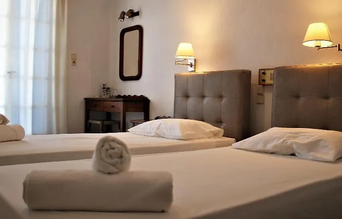 Hotel Artemis Santorini 3*
