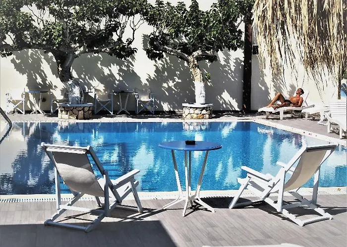 Artemis Santorini 3*