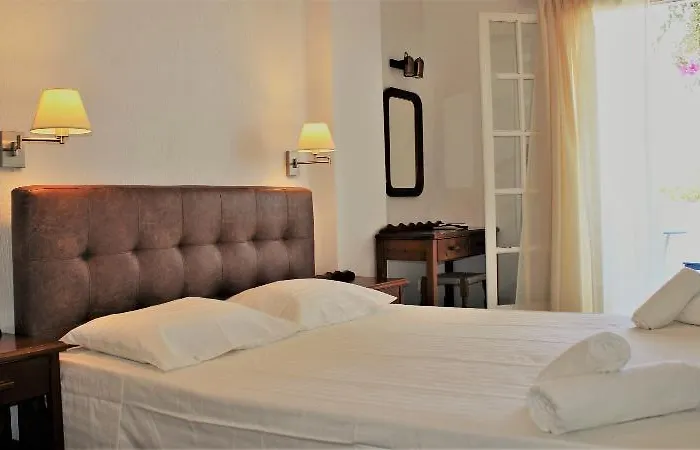 Artemis Santorini 3* Kamari (Santorini)